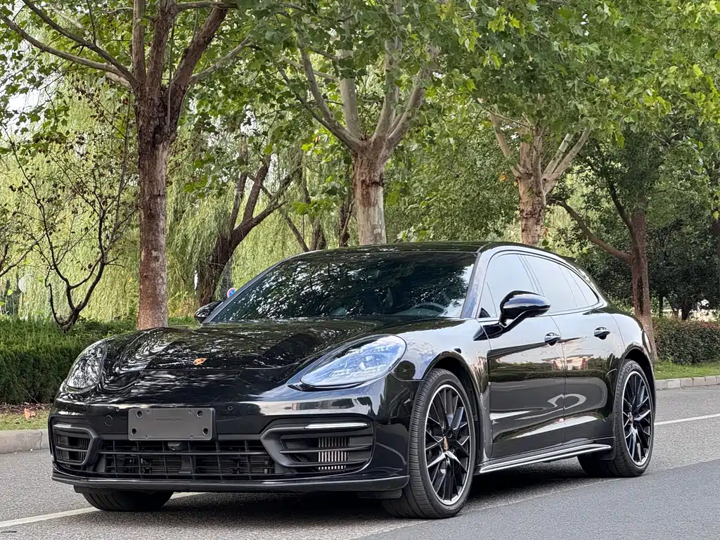 Porsche Panamera 2022
