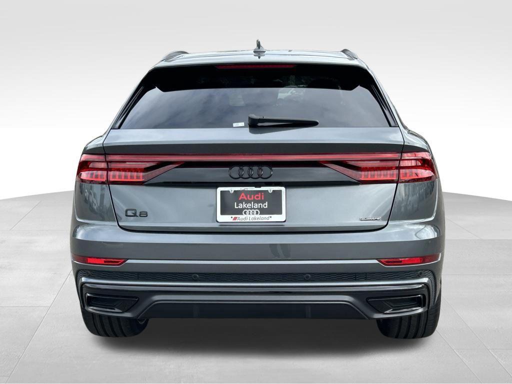 Audi Q8 2023