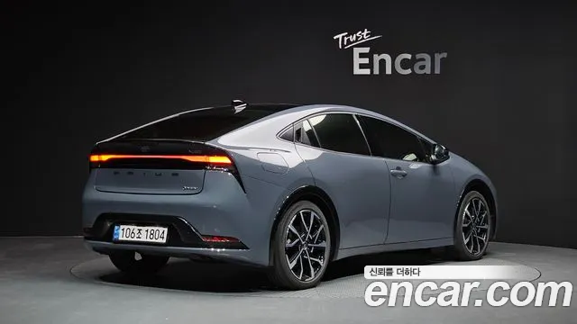 Toyota Prius 2024