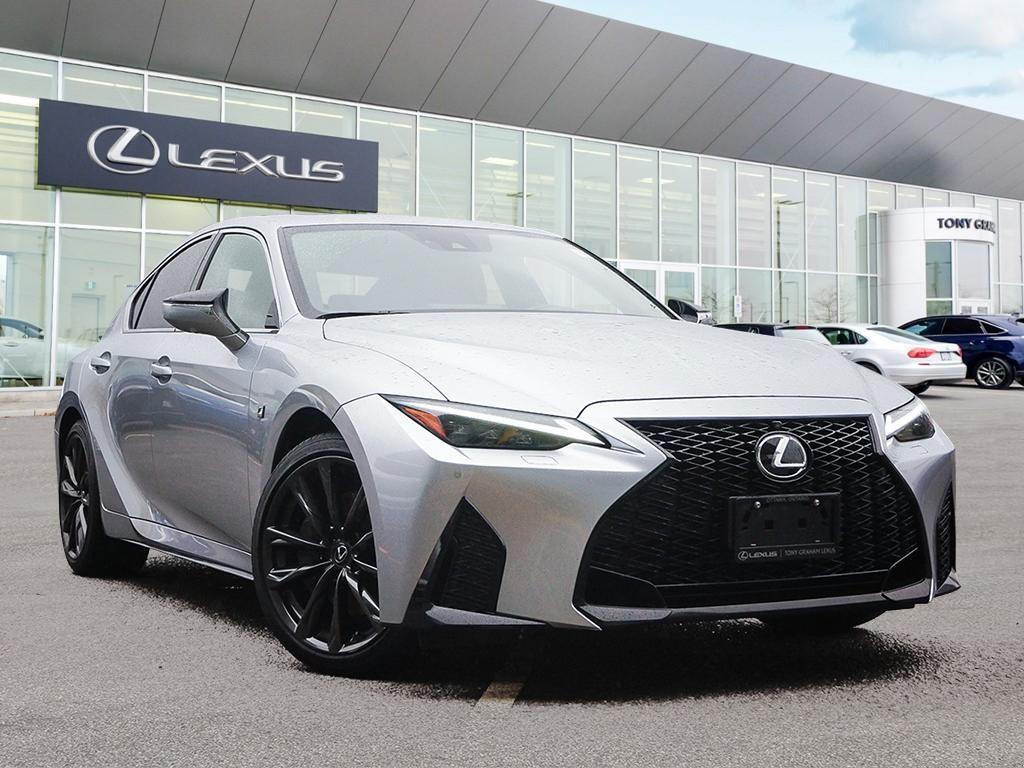 Lexus IS 300 2024