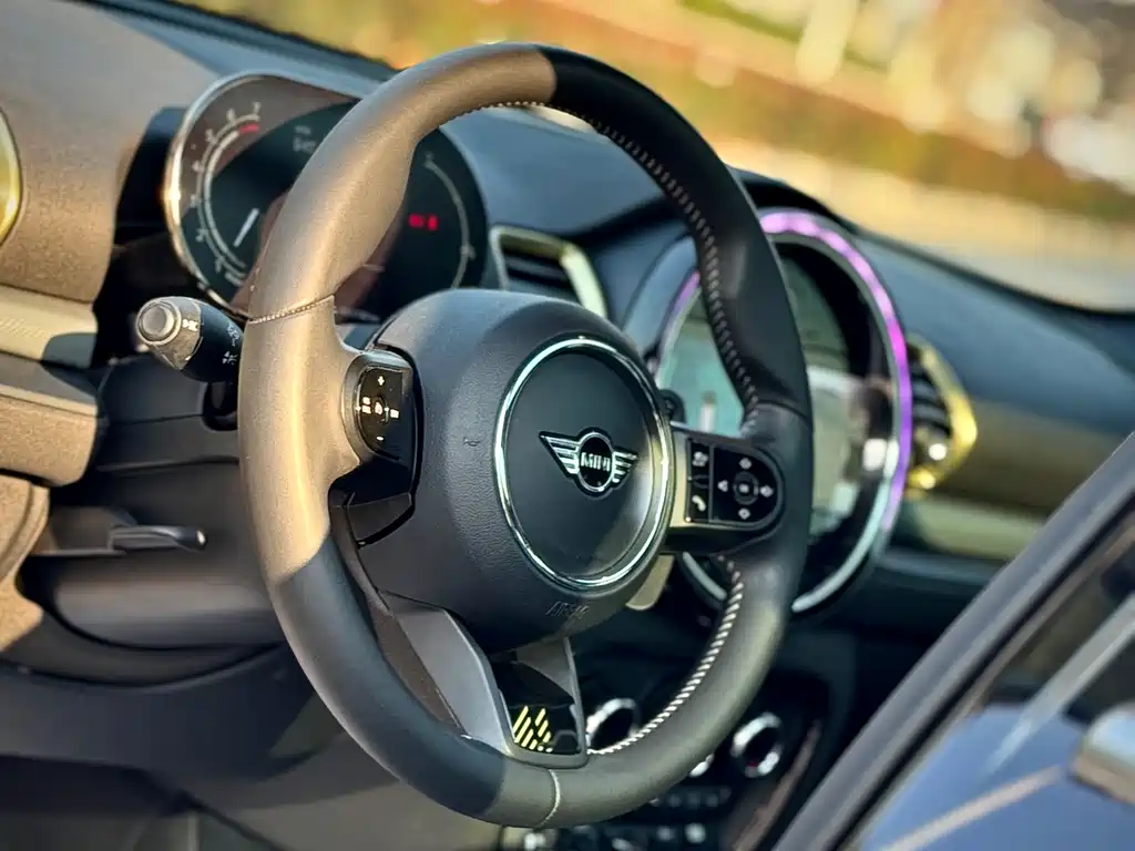 Mini Clubman 2023