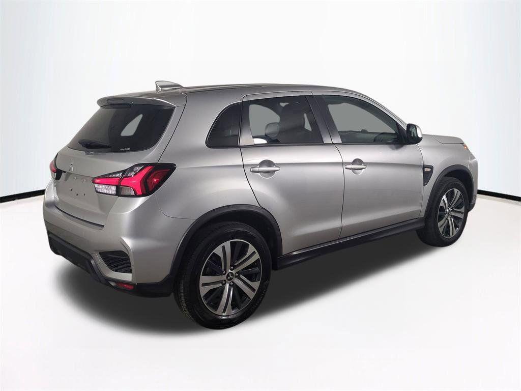Mitsubishi Outlander Sport 2024