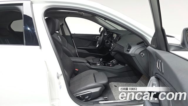 BMW 1 серии 2024