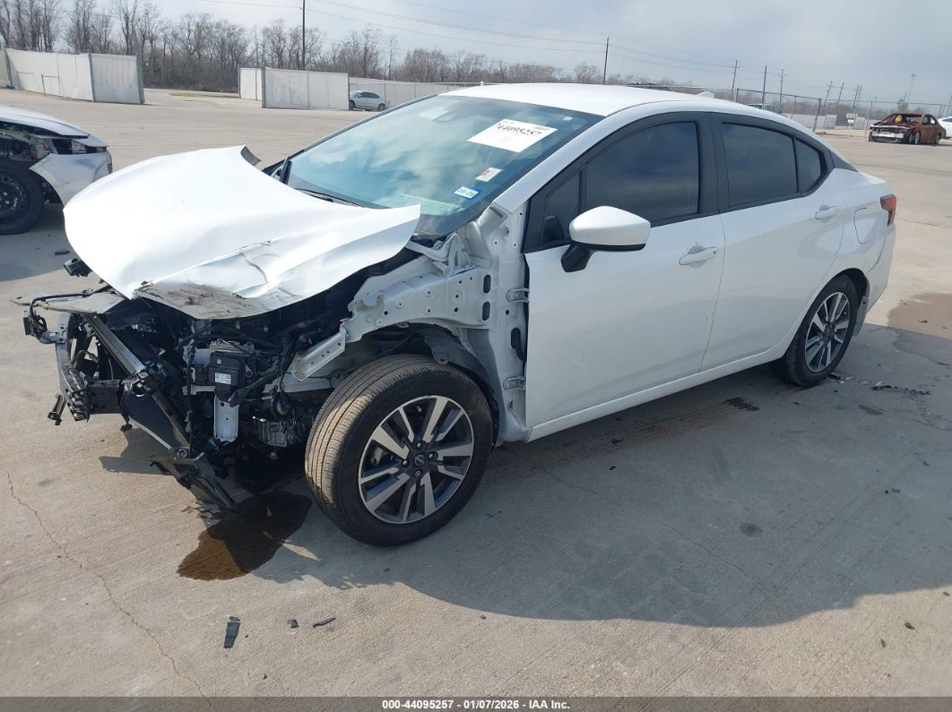 Nissan Versa 2024