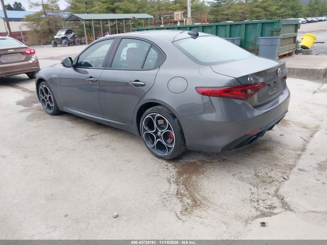 Alfa Romeo Giulia 2022