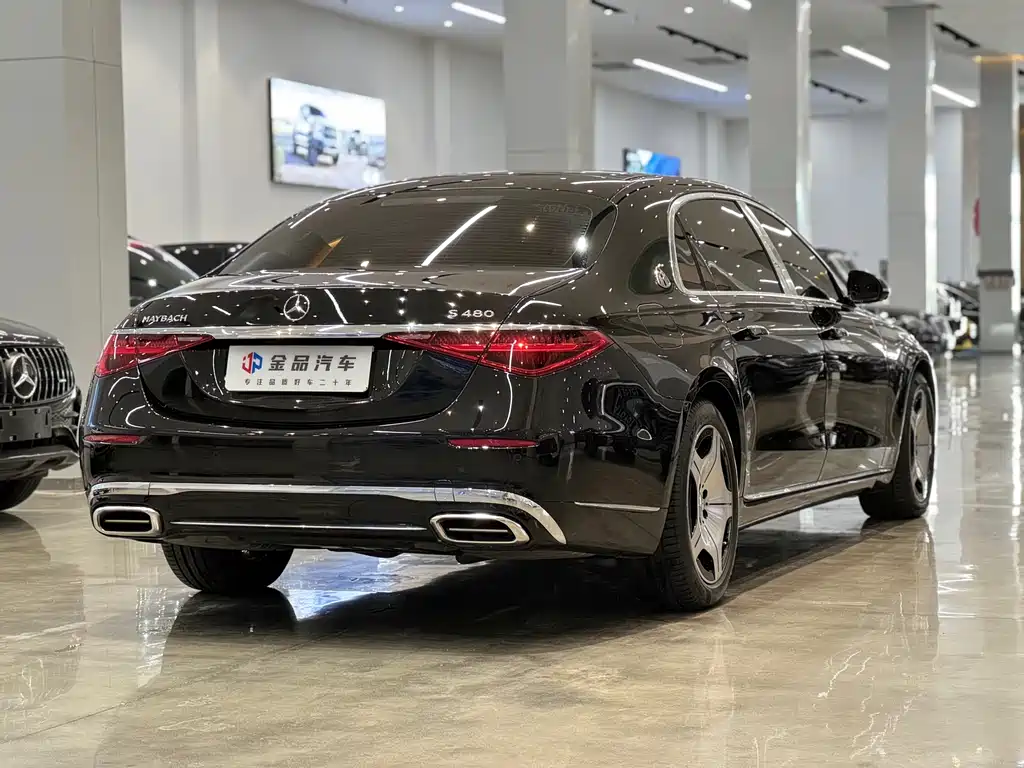 Mercedes-Benz Maybach S-Класс 2022