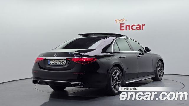 Mercedes-Benz S-Класс 2022