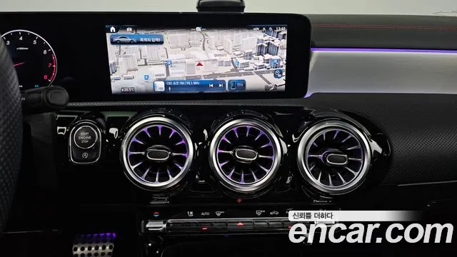 Mercedes-Benz CLA 2024