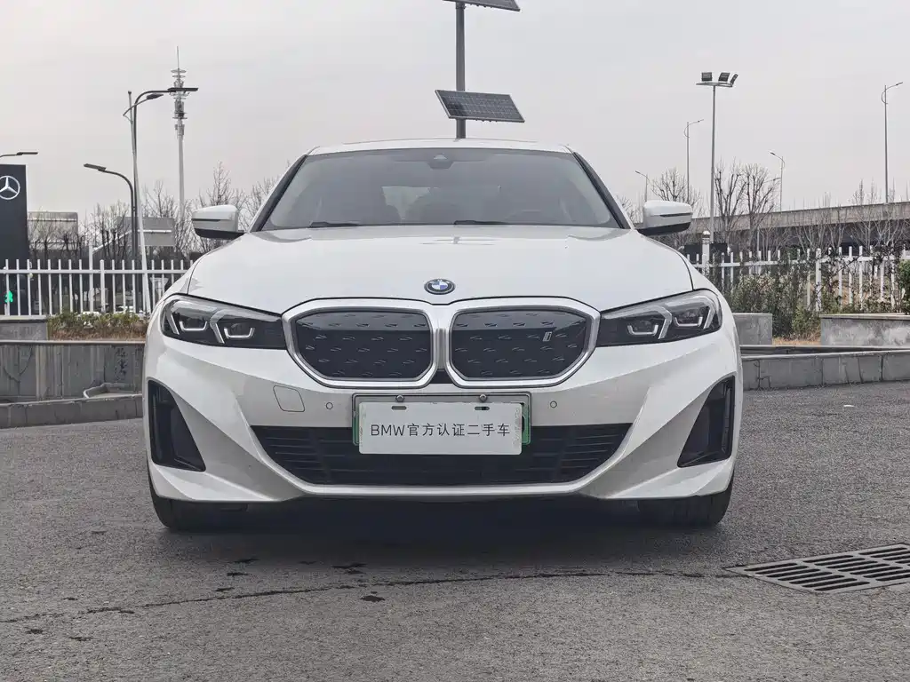 BMW i3 2023