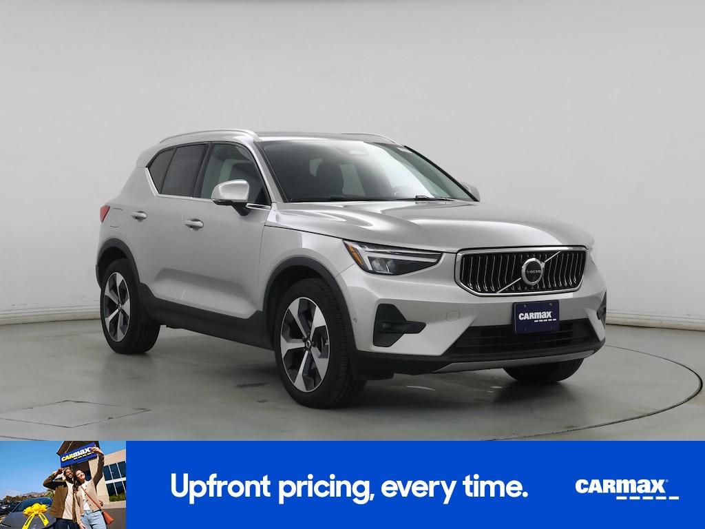 Volvo XC40 2025