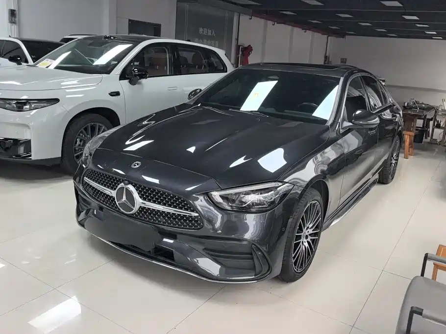Mercedes-Benz C-Класс 2024