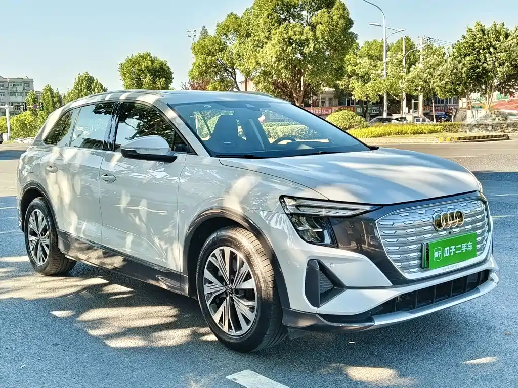 Audi Q5 e-tron 2025