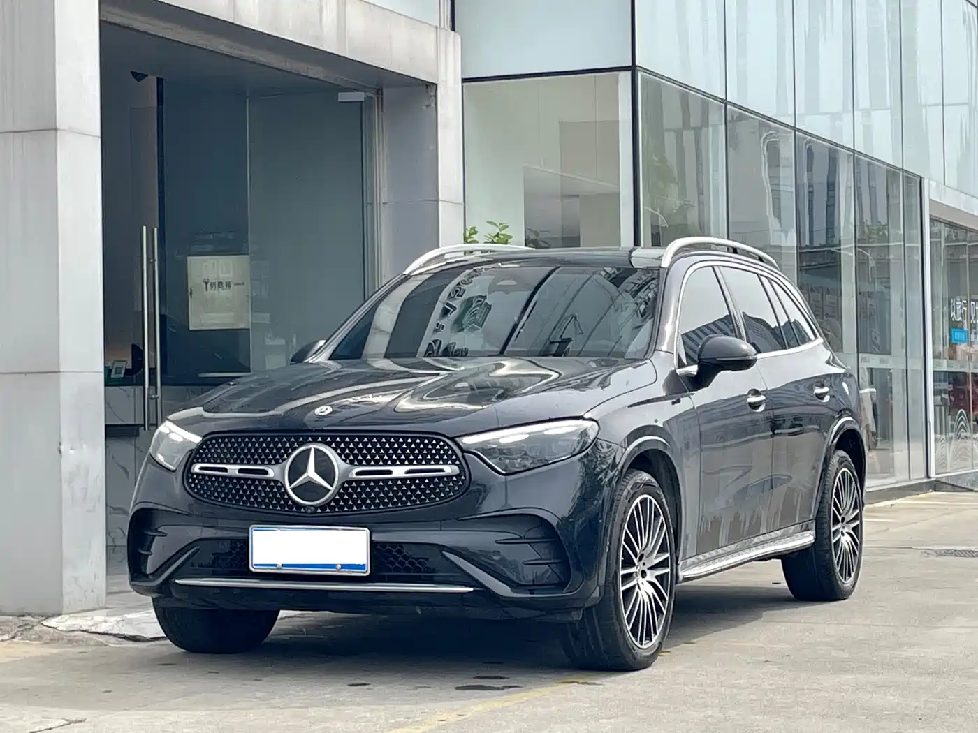 Mercedes-Benz GLC 2025