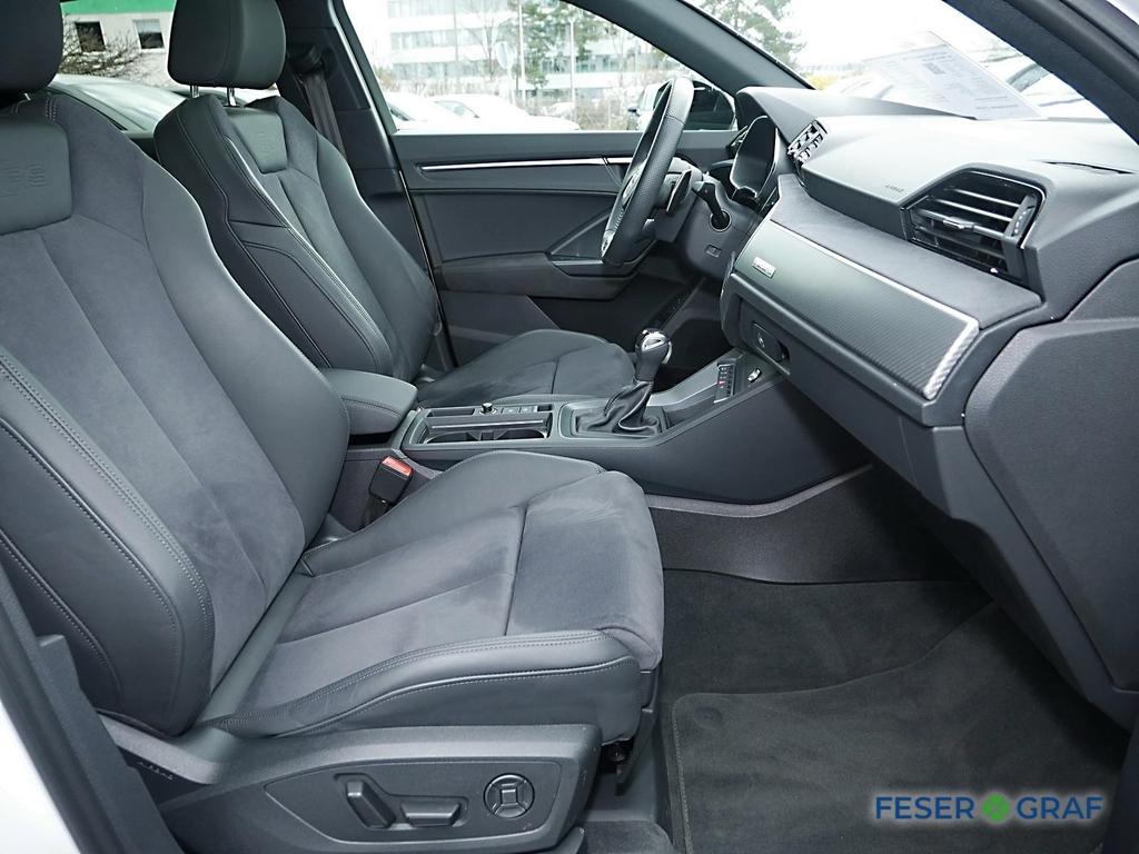 Audi RSQ3 2023