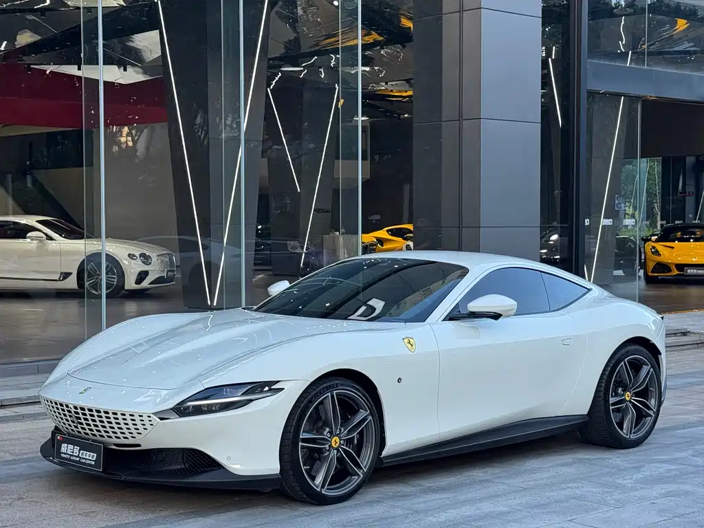 Ferrari Roma 2021