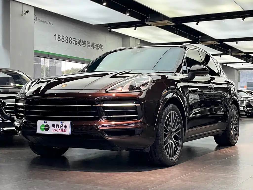 Porsche Cayenne 2021