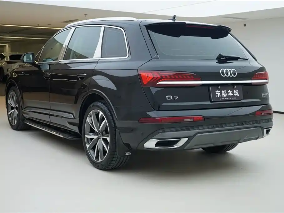 Audi Q7 2021