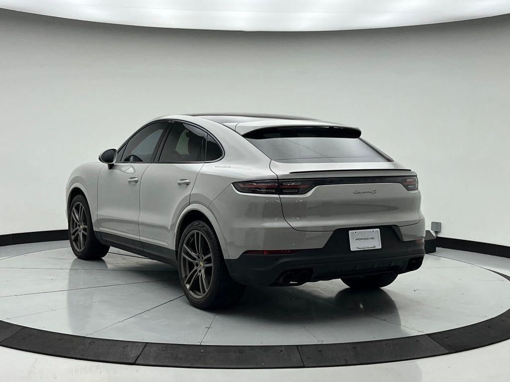 Porsche Cayenne 2022