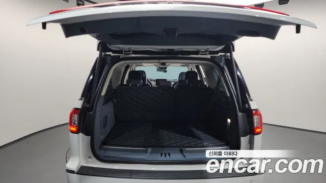 Lincoln Navigator 2020
