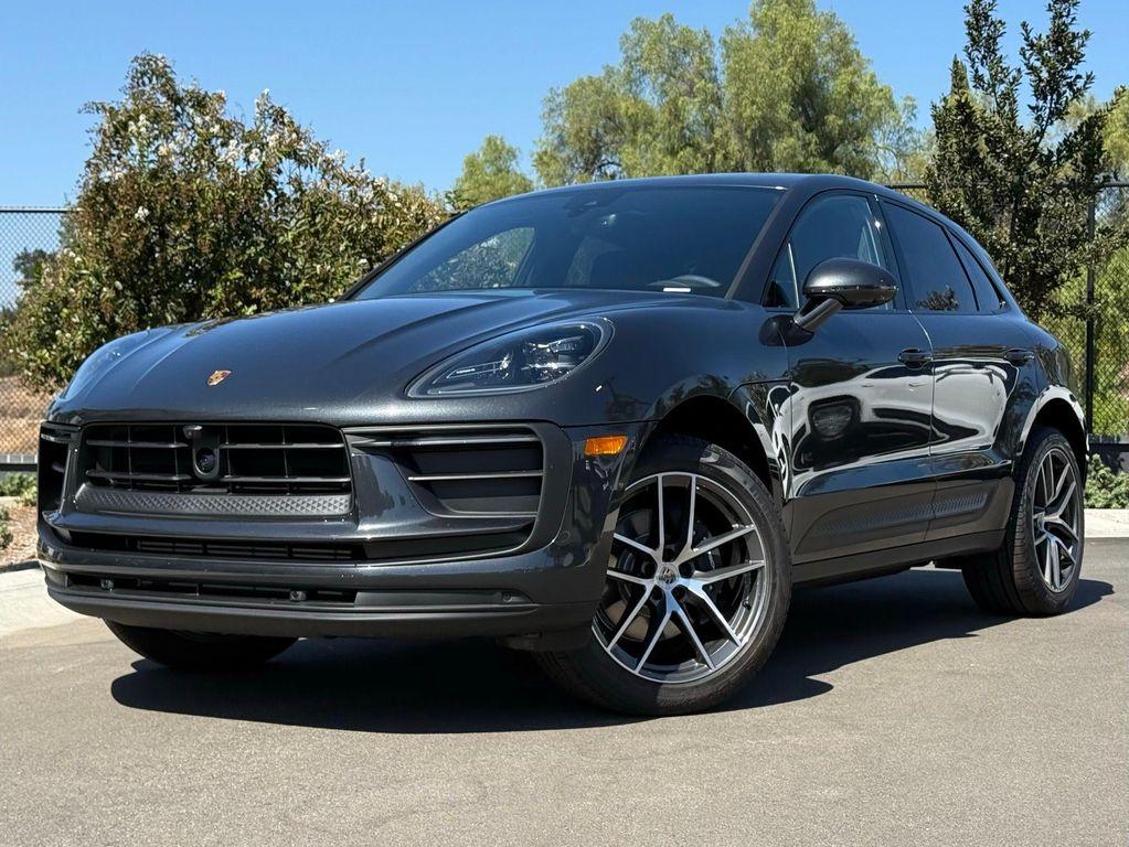 Porsche Macan 2025