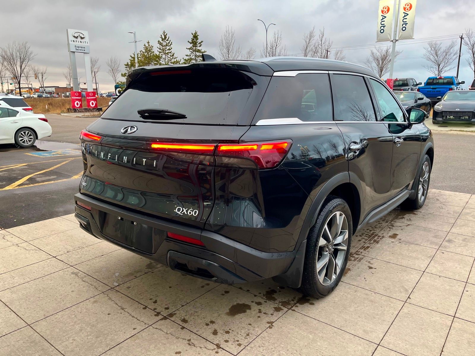 Infiniti QX60 2025