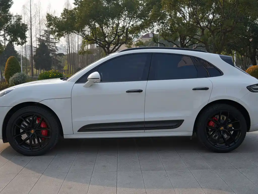 Porsche Macan 2023