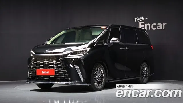 Lexus LM 2024