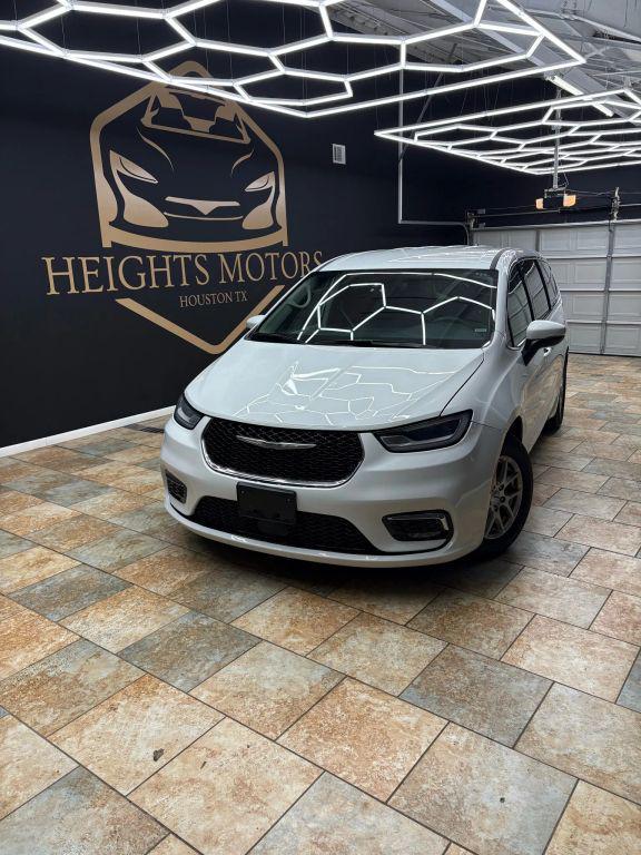 Chrysler Pacifica 2023