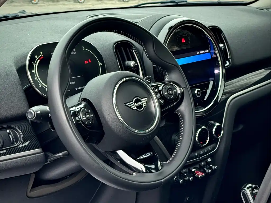 Mini Countryman 2021