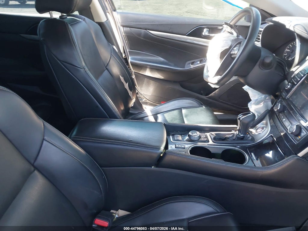 Nissan Maxima 2021