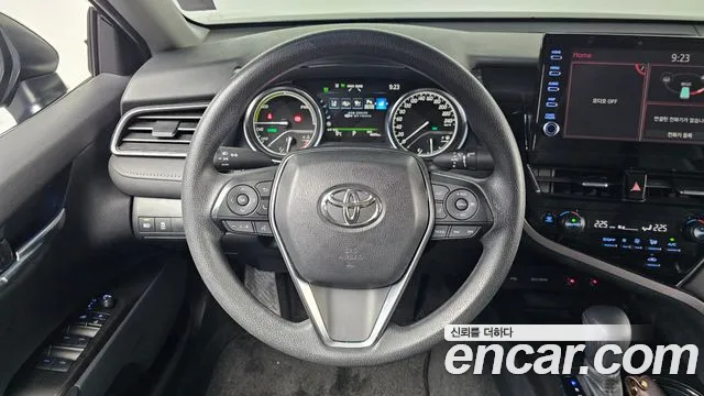 Toyota Camry 2023