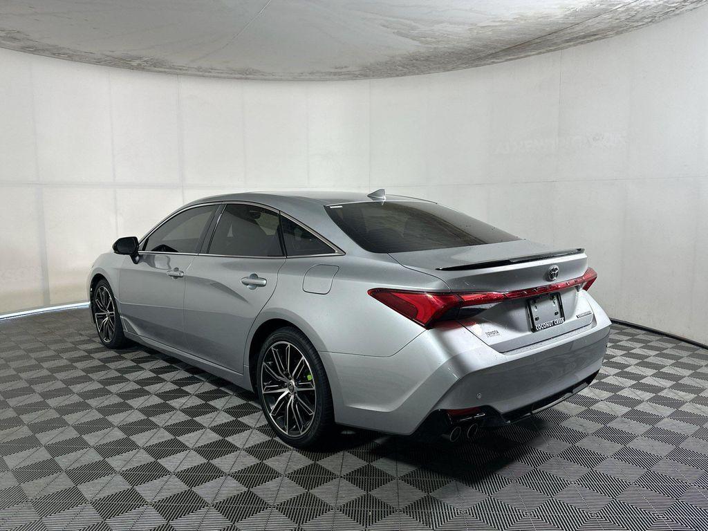 Toyota Avalon 2022