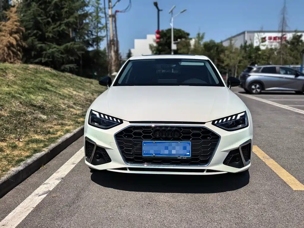 Audi A4 2022