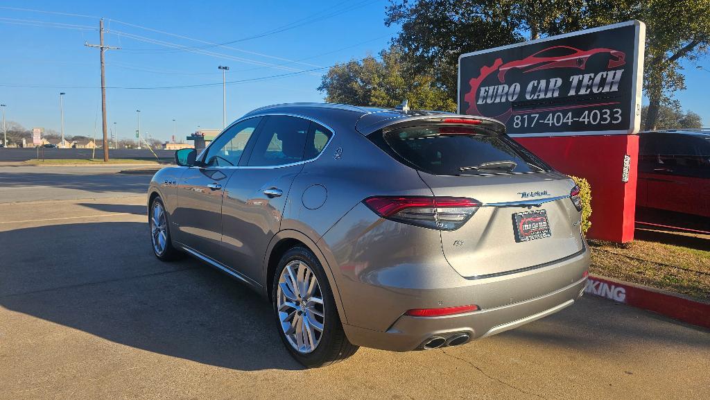 Maserati Levante 2021