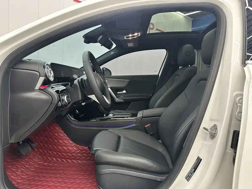 Mercedes-Benz A-Класс 2023