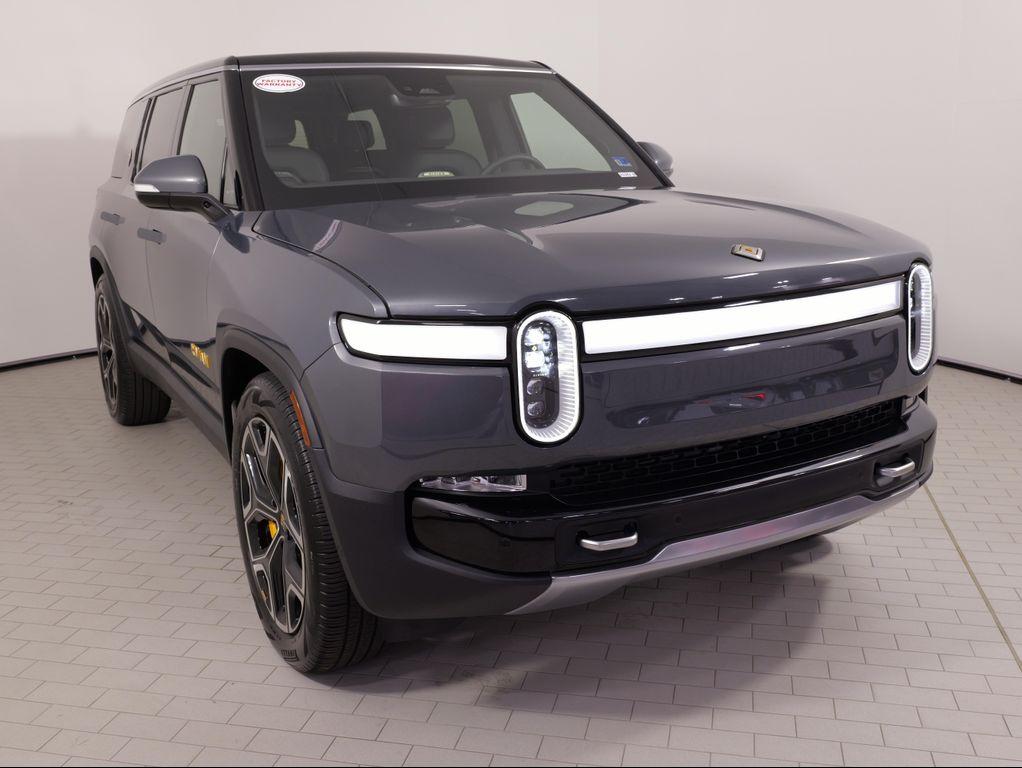 Rivian R1S 2023
