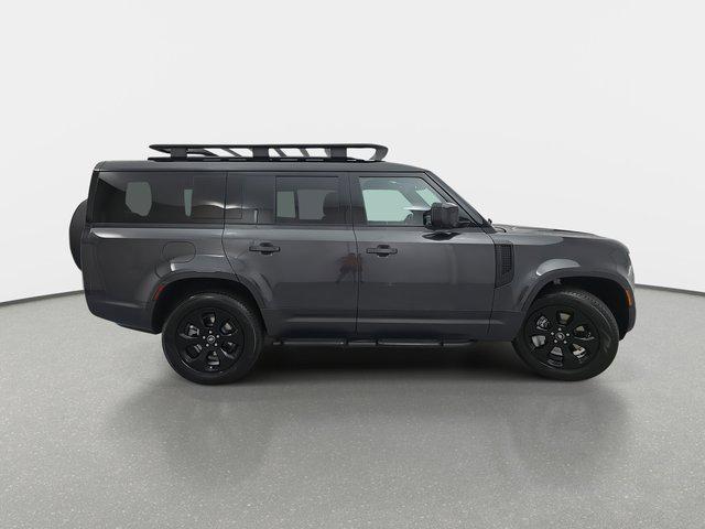 Land Rover Defender 2025
