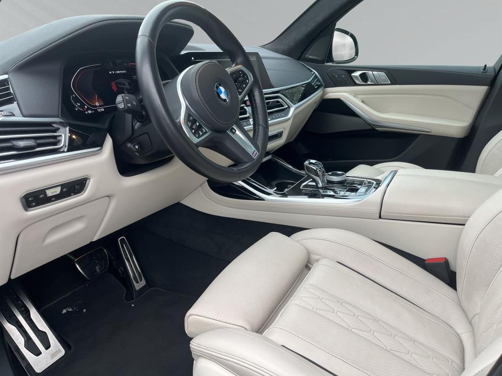 BMW X7 M50 2022
