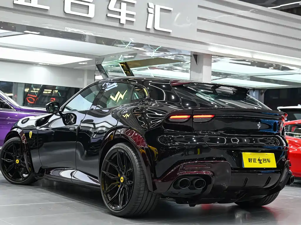 Ferrari Purosangue 2025