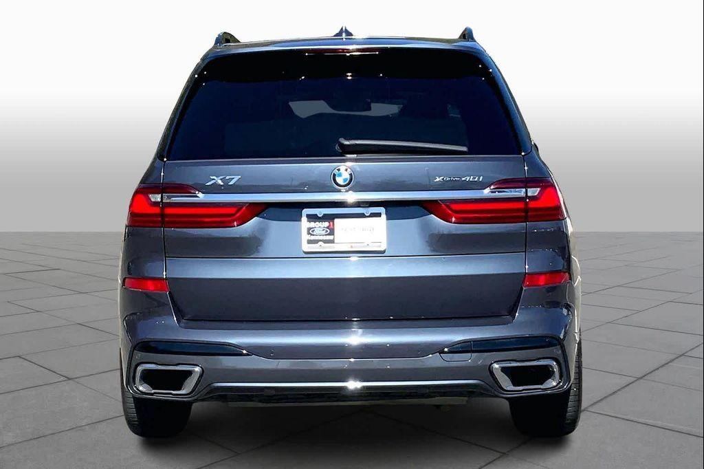 BMW X7 2022