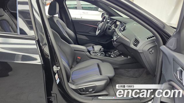 BMW 1 серии 2023