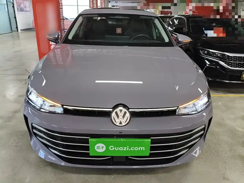Volkswagen Passat 2024