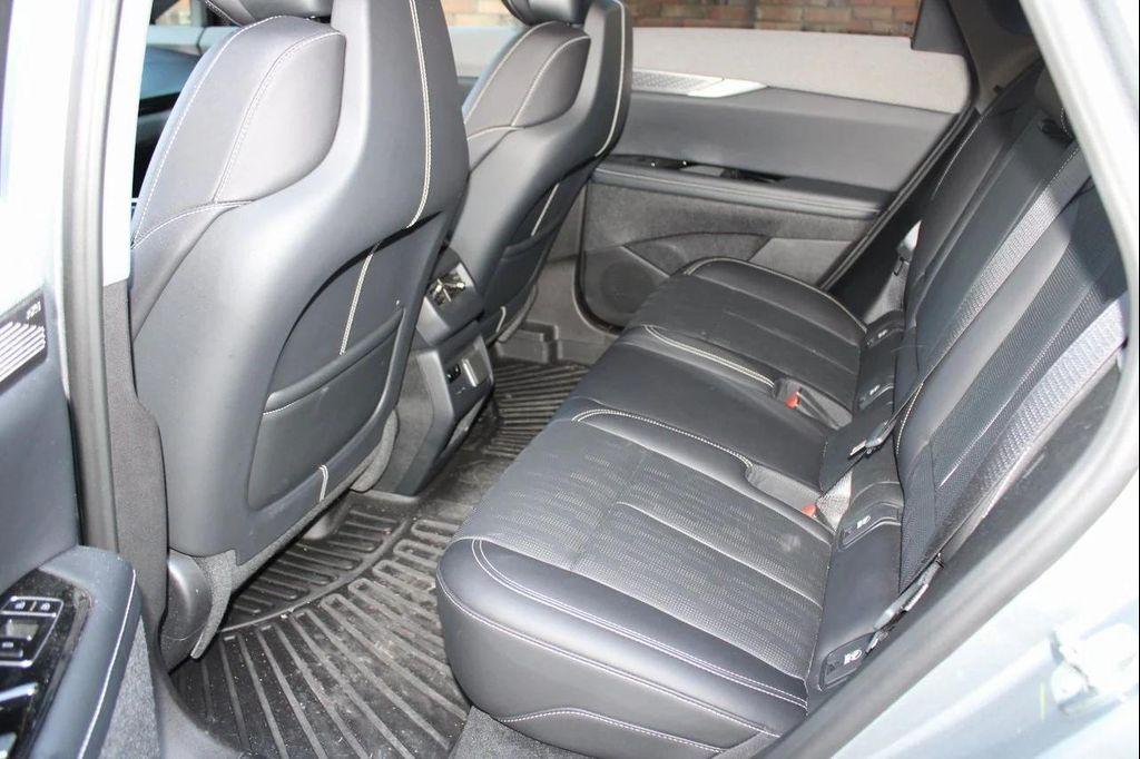 Cadillac Optiq 2025