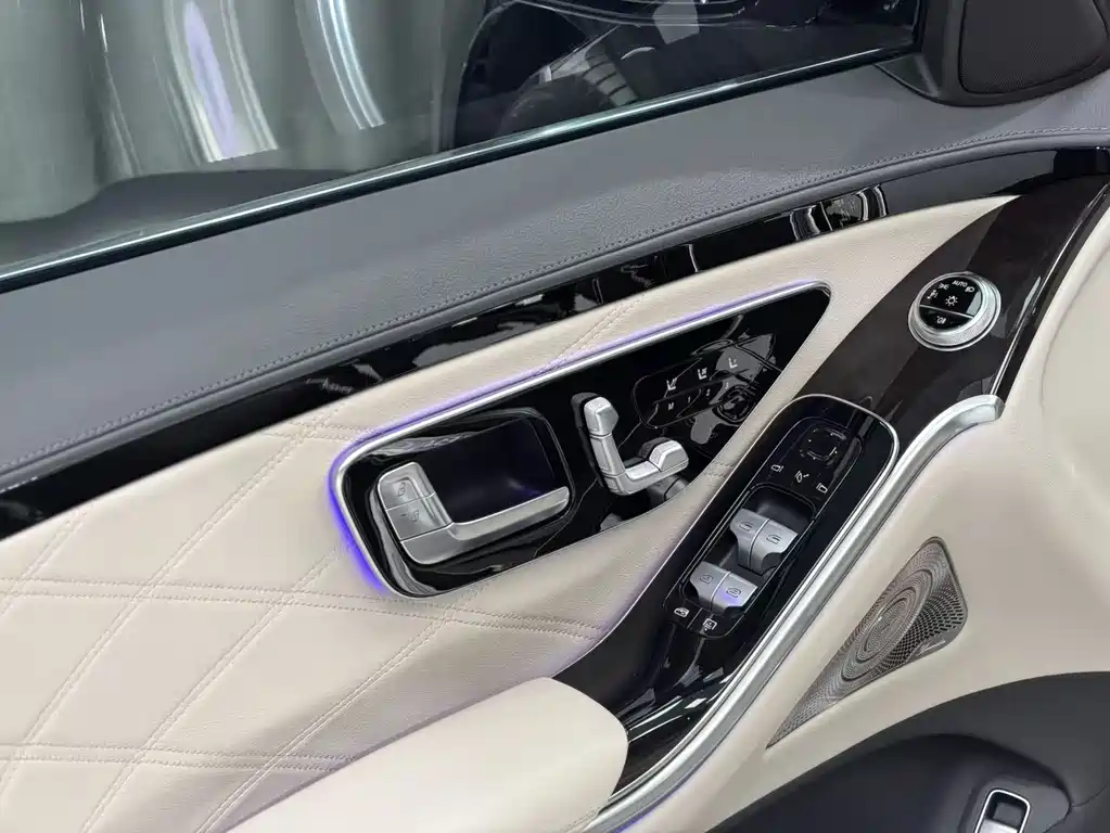 Mercedes-Benz Maybach S-Класс 2023