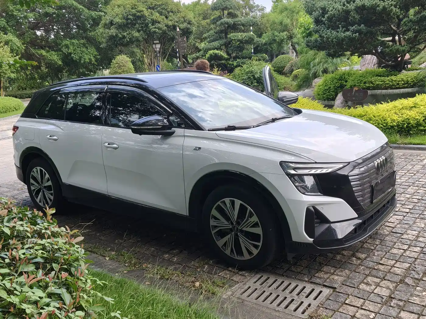 Audi Q5 e-tron 2024