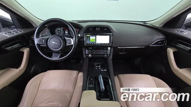 Jaguar F-Pace 2020
