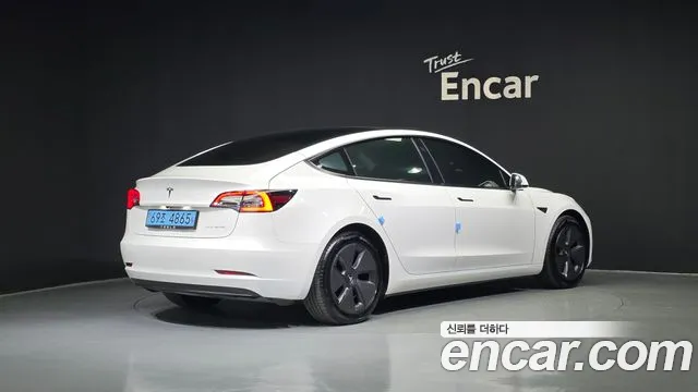 Tesla Model 3 2022