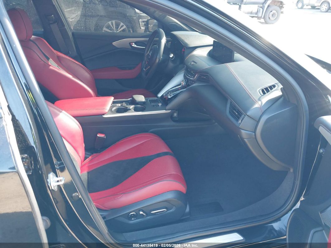 Acura TLX 2023