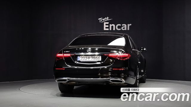 Mercedes-Benz S-Класс 2022