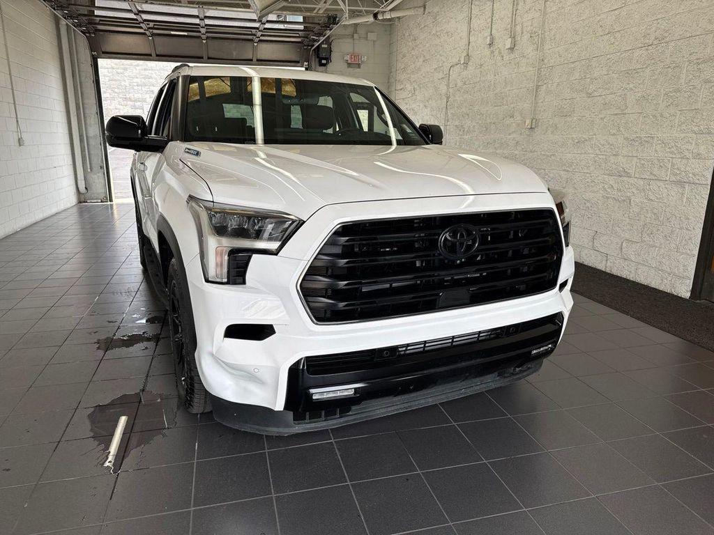 Toyota Sequoia 2025